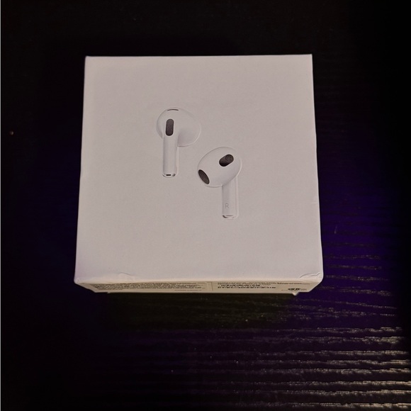 Apple AirPods in White Box - Picture 1 of 3